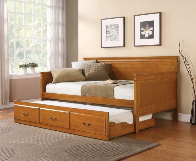 Coaster Fountain Louis Philippe Twin Daybed with Trundle in Oak (300036OAK) and Cherry (300036CH) Colour in Beds & Mattresses in Alberta - Image 3