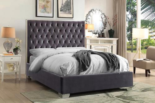 Grey Velvet Platform Bed Sale !! in Beds & Mattresses in Ontario