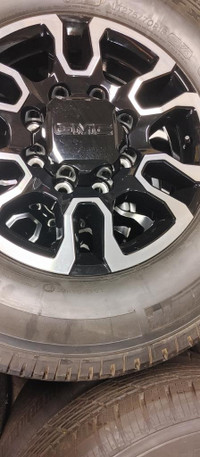 18  8 stud GMC   wheels and tires 8 stud new