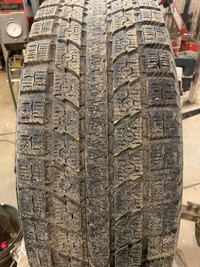 4 pneus dhiver P255/70R18 112T Toyo Observe GSi5 20.5% dusure, mesure 9-10-10-10/32