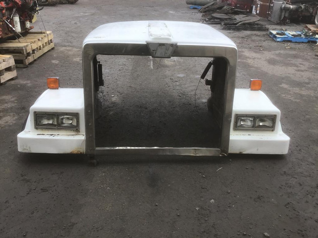 (HOOD ASSEMBLIES)  WESTERN STAR 4864F -Stock Number: H-7017 in Auto Body Parts in Ontario