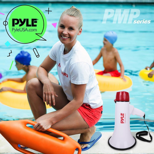New Medium size Megaphone with Plug-in Handheld Mic Pyle PMP40 in Other in Ontario