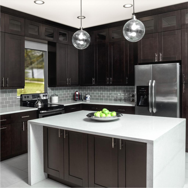 Budget friendly White shaker kitchen cabinets Instllation in Cabinets & Countertops in Hamilton - Image 2
