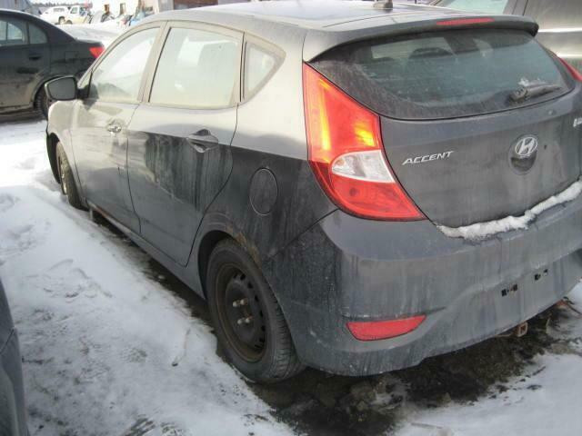 2012-2013 Hyundai Accent 4 porte Hatchback 1.6L pour piece#for parts#part out in Auto Body Parts in Québec - Image 4
