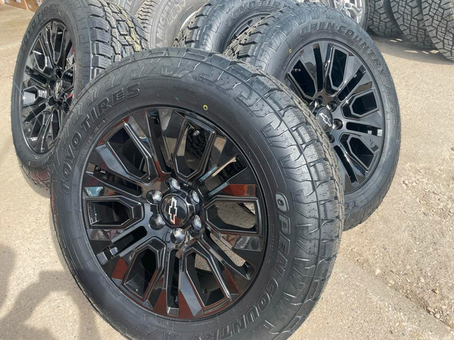 2019-2023 GMC Yukon Sierra &amp; Toyo Open Country AT3 tires in Tires & Rims in Edmonton Area - Image 3