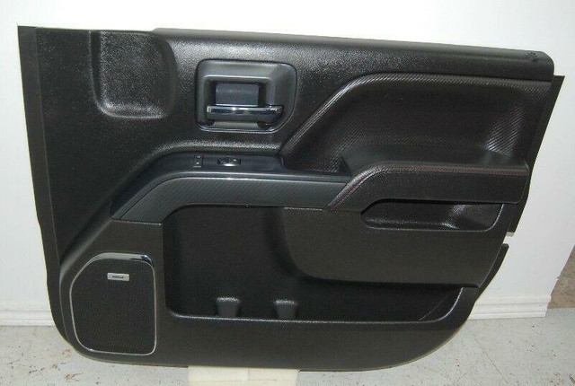 Chev Truck Silverado 2015 Door Pad Panels Sierra GMC Chevy Cards in Other Parts & Accessories in St. Catharines - Image 3