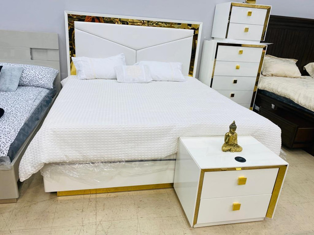 Bedroom Furniture Sale Brampton!!Huge Sale!! dans Lits et matelas  à Ontario - Image 2