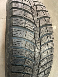 4 pneus dhiver P235/70R16 109T Laufenn i Fit Ice 12.5% dusure, mesure 10-11-10-11/32