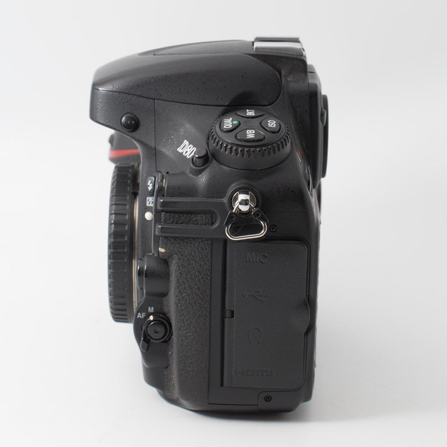 Nikon D800 Body Only *HIGH ACTUATIONS* (ID: C-737 SJ) in Cameras & Camcorders - Image 4