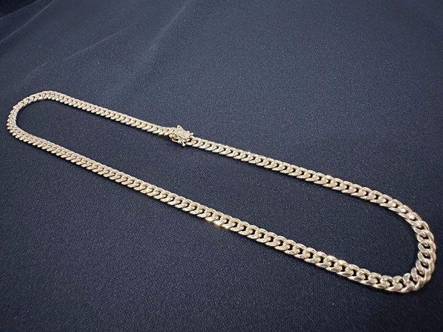 #471 - 22” 10k Cuban Link Chain, 23.9 Grams, 6.5mm. NEW. in Jewellery & Watches - Image 3