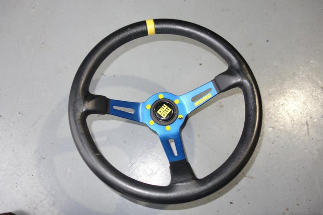 JDM Deep Dish MOMO Steering Wheel + Toyota Hub Altezza IS300 Supra MR2 Celica in Other Parts & Accessories