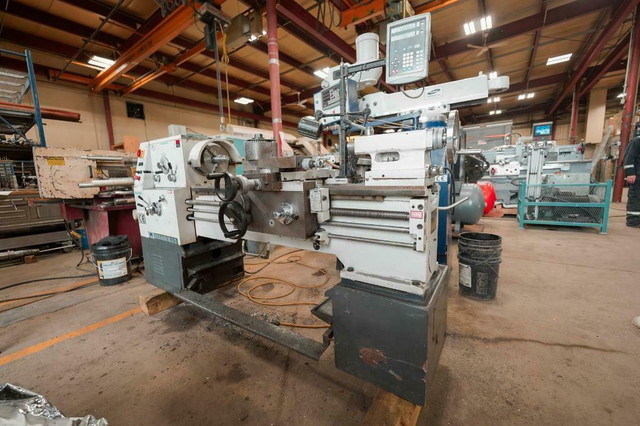Smtcl CA6236 14 x 40 Manual Lathe | Stan Canada in Other Business & Industrial - Image 2