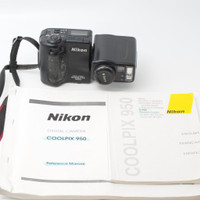 NIkon Coolpix 950 (ID - C-846 JB)