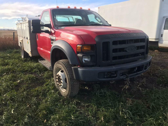 2008 Ford F550 6.4L DRW ManualFor Parting out in Auto Body Parts in Saskatchewan - Image 3