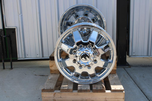 17x6.5 Fuel Maverick D536 Chrome Dually Wheels in Tires & Rims in Alberta - Image 3