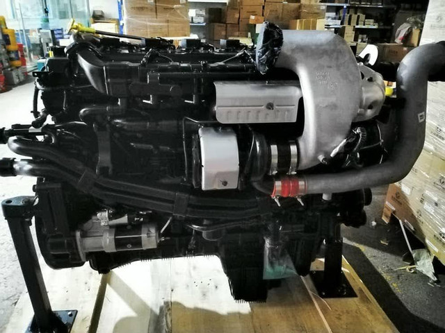New Cummins Natural Gas 550hp Z15N Engine Surplus Unit in Engine & Engine Parts - Image 3
