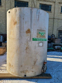 7500 Liter 304L Stainless Steel Tank - 3/16 inch wall thickness