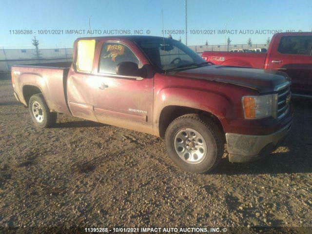 2013 GMC Sierra 1500 4x4 For Parts in Other Parts & Accessories in Alberta