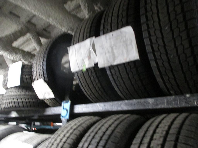 J5  Pneus dhiver Yokohama p235/70r16 $450.00 in Tires & Rims in Drummondville