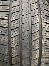 4 pneus dété P265/65R17 112T Kumho Crugen HT51 44.0% dusure, mesure 7-7-7-7/32