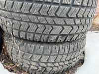 265-50-20 | (2) Snow tires | ARCTIC CLAW | like new both tire