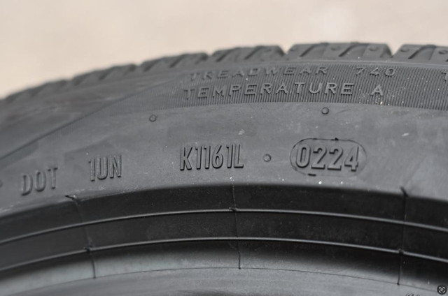 225/45R18 Allseason Tire Pirelli P7 A/S +3 Tire BMW 3 Series 4 serie Benz C350 tire 7879 Tire sale 225/45/18 in Tires & Rims in Toronto (GTA) - Image 4