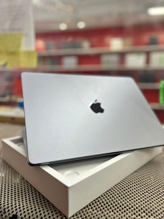 Space Gray 15 Apple Macbook Air 2023. M2 Chip / 16GB RAM / 1TB SSD. Like New. Less than 5 Cycles @MAAS_WIRELESS in Laptops in Toronto (GTA)