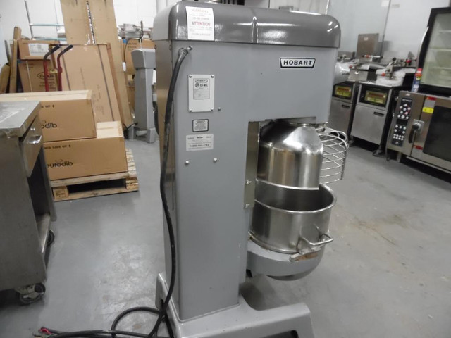 Hobart D340PFS 40 Quart Dough mixer 208V Phase 3 dans Autres équipements commerciaux et industriels  à Ontario - Image 3