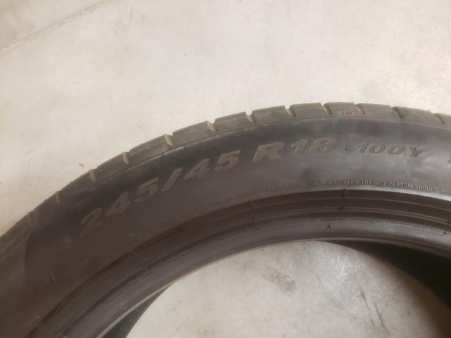 (D93) 1 Pneu Ete - 1 Summer Tire 245-45-18 Pirelli 4/32 in Tires & Rims in Greater Montréal - Image 3
