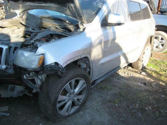 2010-2011 Jeep Grand Cherokee 3.6L 4x4 # pour piece # part out # for parts in Auto Body Parts in Québec - Image 2