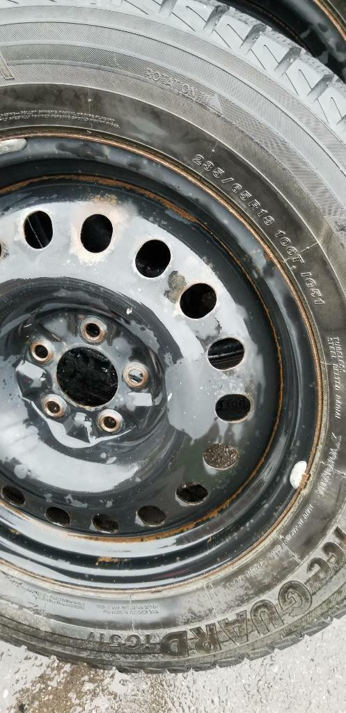 AUDI Q5  ULTRA HIGH PERFORMANCE  YOKOHAMA WINTER TIRES  235 / 65 / 18  ON     STEEL RIMS WITH SENSORS in Tires & Rims in Ontario - Image 2