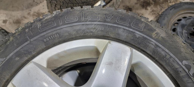 215/65/16 4 pneus hiver Gislaved sur mag 5x112 in Tires & Rims in Greater Montréal - Image 3