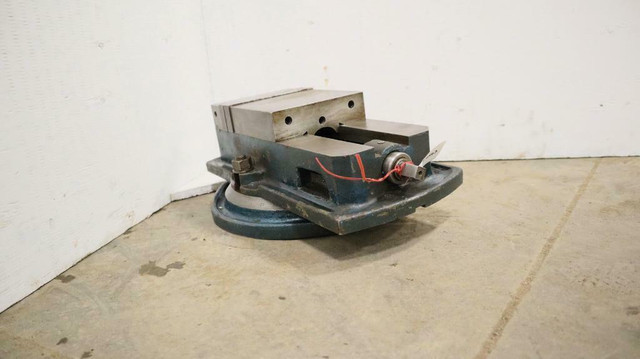 6.5 VISE (USED) in Power Tools - Image 3