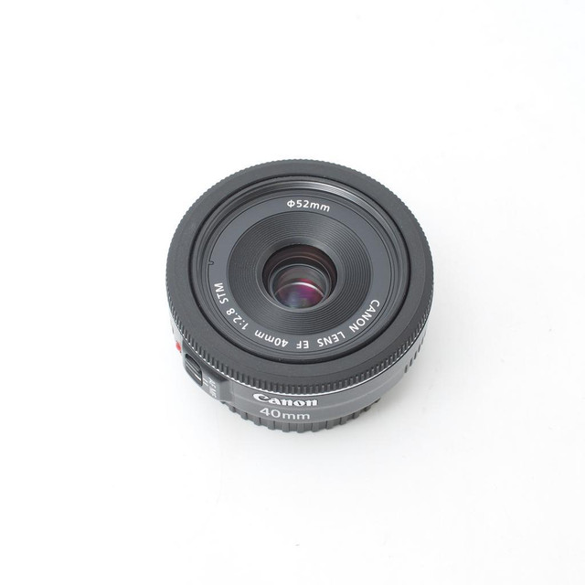 Canon EF 40mm f2.8 (ID - 2074) in Cameras & Camcorders - Image 4