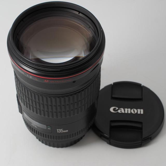 Canon EF 135mm f/2L USM (ID - 1912) in Cameras & Camcorders - Image 3