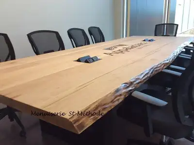 table de conférence, table de réunion fabriqué sur mesure à limage de votre entreprise