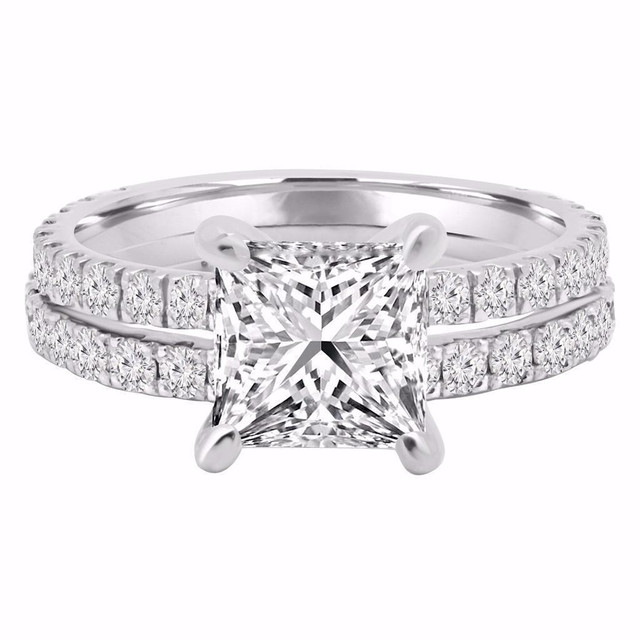 ENSEMBLE BAGUE DE MARIAGE AVEC DIAMANT PRINCESSE 1.25 CARAT TOTAL / PRINCESS CUT DIAMOND WEDDING SET 1.25 CTW in Jewellery & Watches in Ottawa / Gatineau Area - Image 2