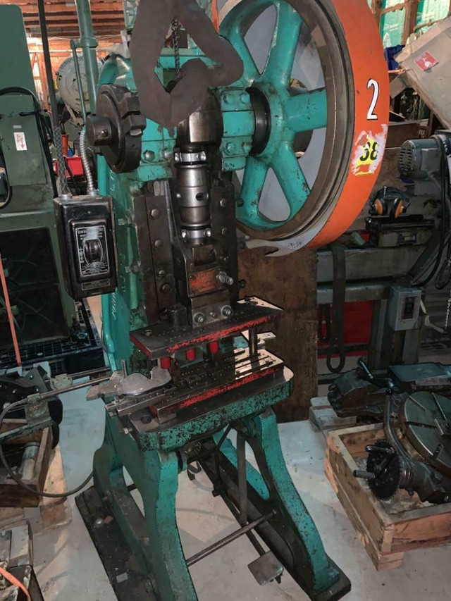 12 ton OBI punch press with hand pullback safety straps., in Other Business & Industrial in Ontario - Image 2