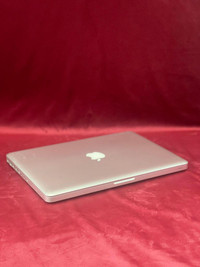 Macbook Pro (15 Inch)