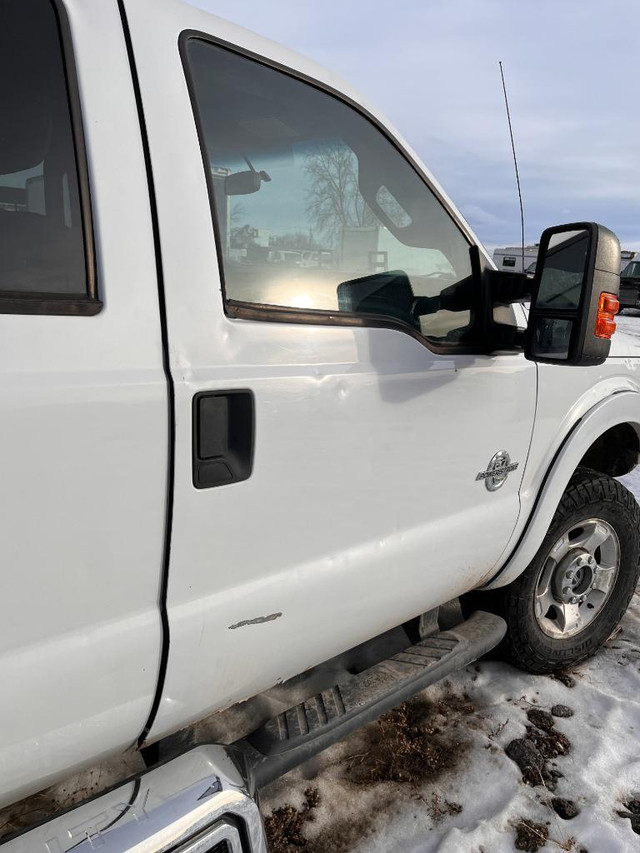 2011 Ford F-250 6.7L Crew Cab 4x4 Parting out in Auto Body Parts in Alberta - Image 2
