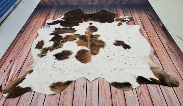 Cowhide rug Real, Large, Exotic, Authentic, Genuine Cow Skin Rugs Cow Hide Hyde Rugs in Rugs, Carpets & Runners in Nova Scotia - Image 3