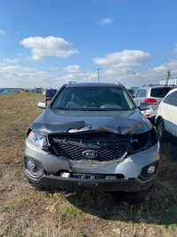 We have a 2012 kia Sorento in stock for PARTS ONLY.