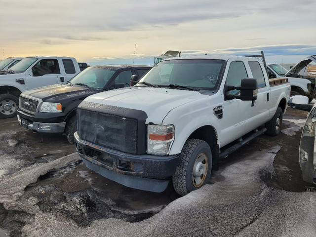 2009 Ford F250 5.4L 4x4 For Parting Out in Auto Body Parts in Manitoba - Image 3