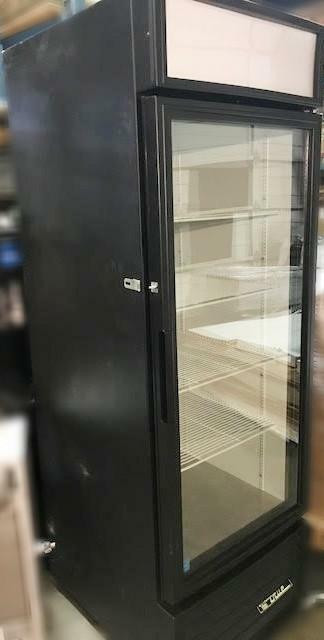 True Single Glass Door Display Refrigerator - demo quality -Save $800 in Other Business & Industrial - Image 2