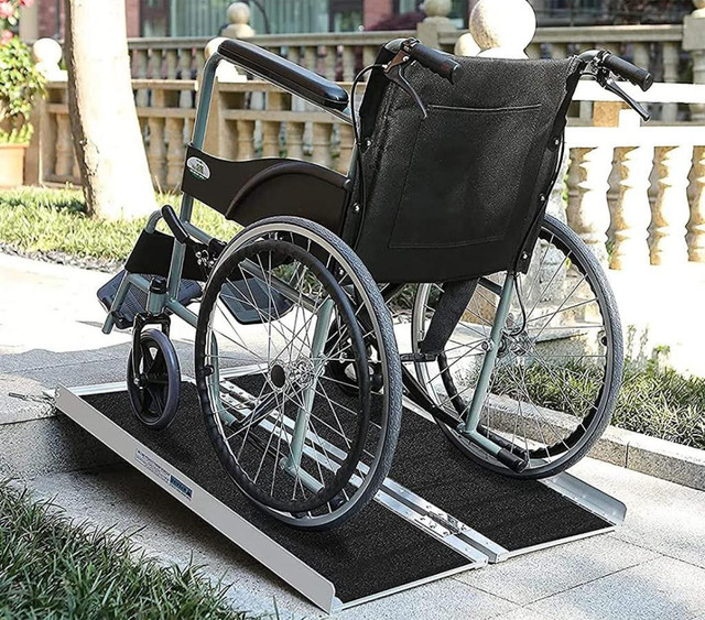 NEW 3 FT FOLDING WHEELCHAIR RAMP SCOOTER MOBILITY 1031204 in Other in Regina