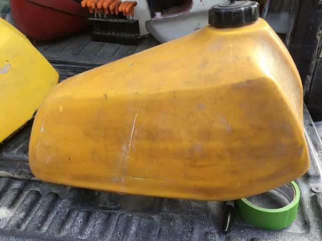 1978 Yamaha YZ250 Gas Tank in Motorcycle Parts & Accessories in Manitoba