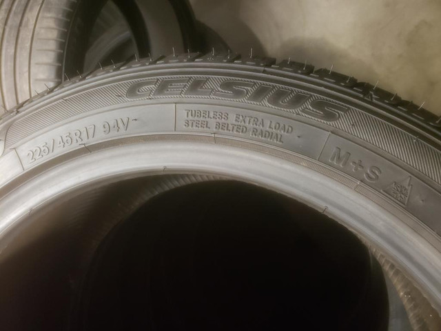 (J26) 1 Pneu Ete - 1 Summer Tire 225-45-17 Toyo 10/32 - COMME NEUF / LIKE NEW in Tires & Rims in Greater Montréal - Image 3