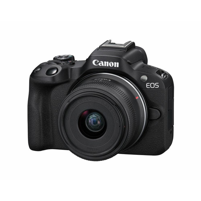 Canon EOS R50 - with 18-45mm F4.5-6.3 Lens in Cameras & Camcorders