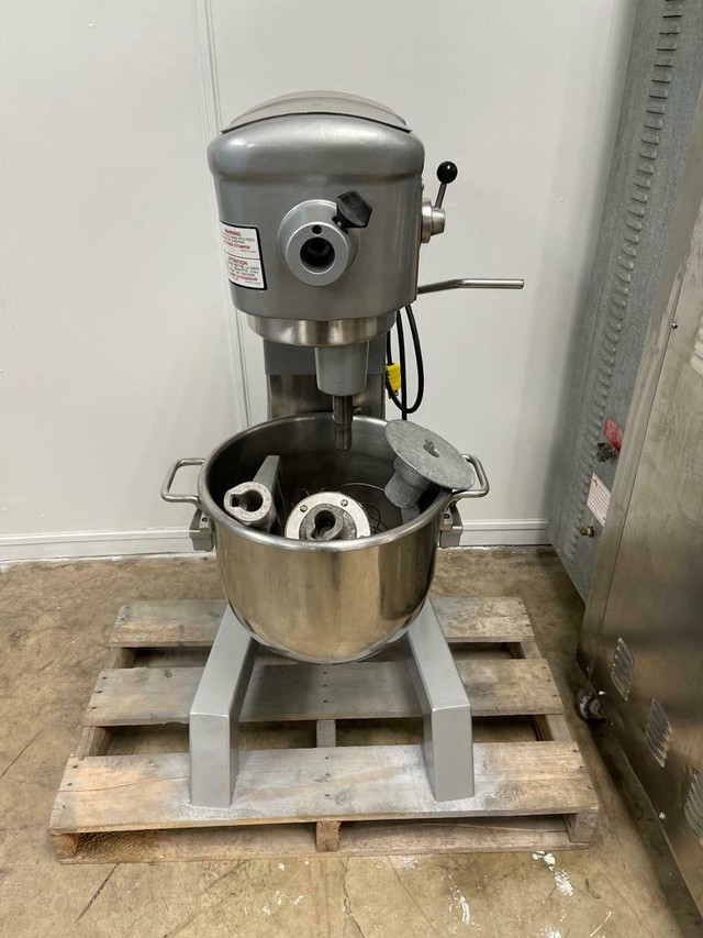 Hobart D300T Mixer Rebuilt in Industrial Kitchen Supplies - Image 2