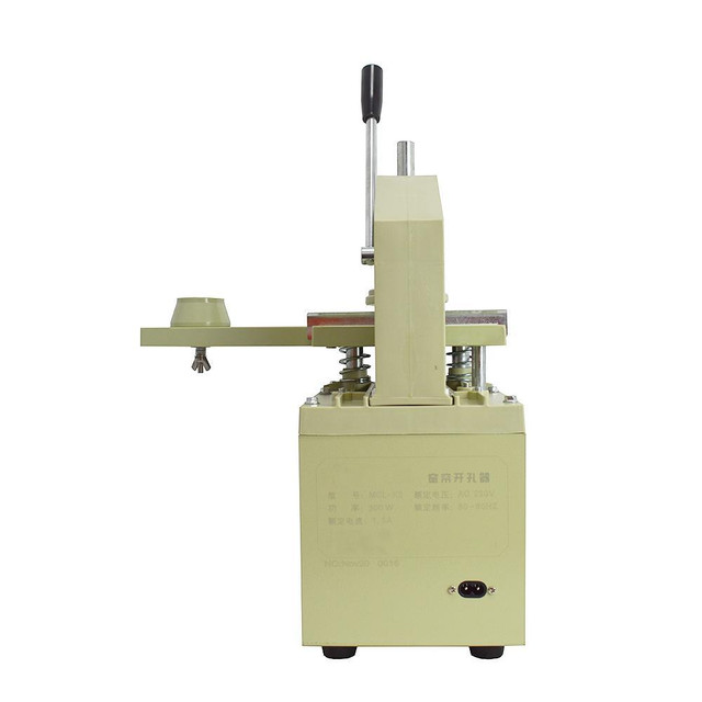 Electric Curtain Eyelet Puncher Professional Circle Curtains Hole Punching Tool 220V 056147 in Other Business & Industrial in Toronto (GTA) - Image 4